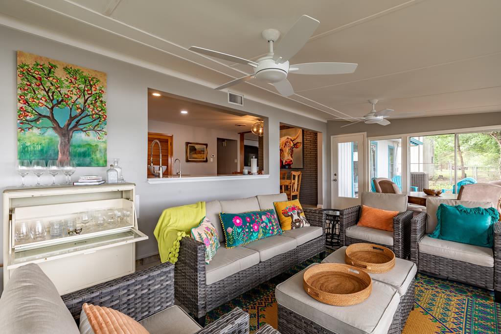 2865 Bandera Highway Kerrville, TX 78028 - Photo 16 of 26