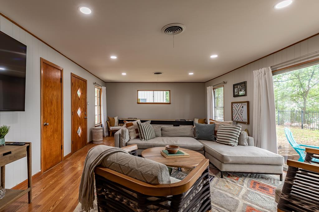 2865 Bandera Highway Kerrville, TX 78028 - Photo 2 of 26