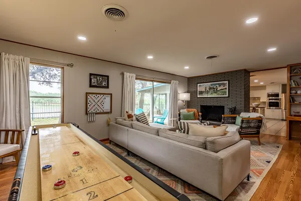 $2,950 | 2865 Bandera Highway, Kerrville, TX 78028