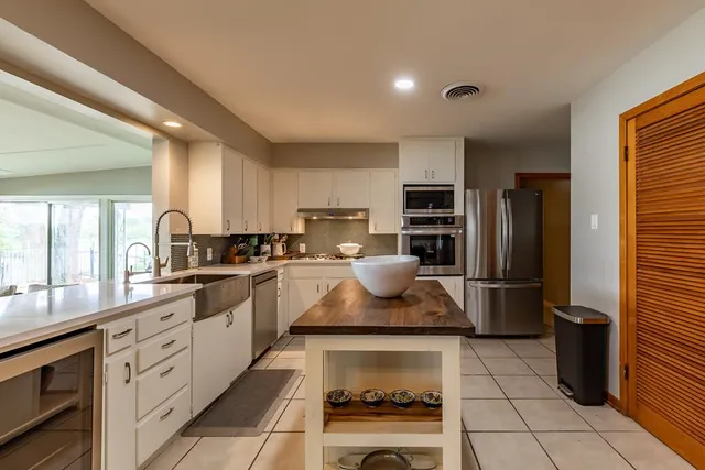 $2,950 | 2865 Bandera Highway, Kerrville, TX 78028