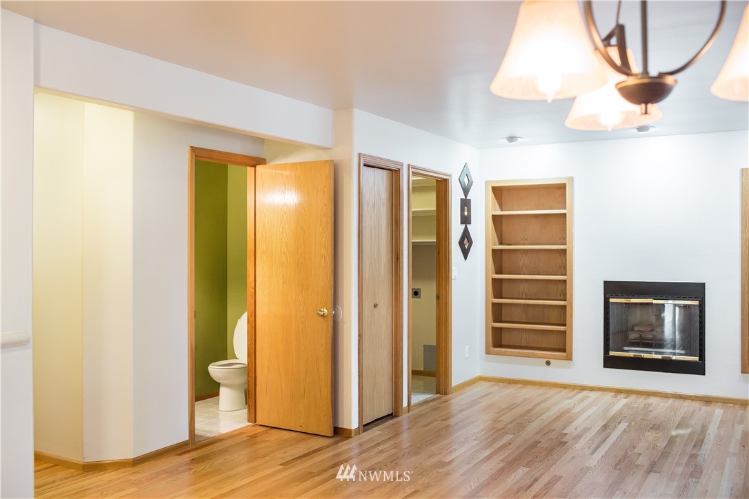 1924 Rhododendron Way Bellingham, WA 98229 - Photo 11 of 24 Gallery Image 11