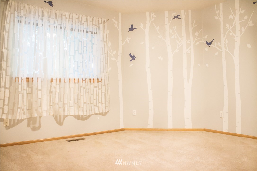 1924 Rhododendron Way Bellingham, WA 98229 - Photo 19 of 24 Gallery Image 19
