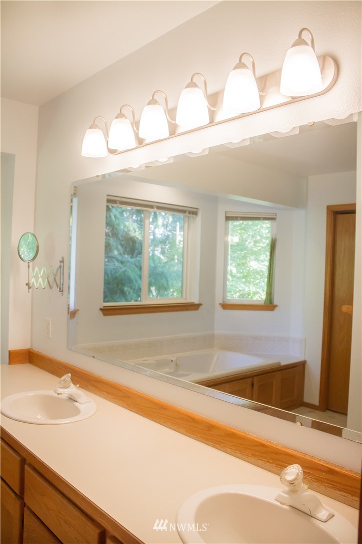 1924 Rhododendron Way Bellingham, WA 98229 - Photo 21 of 24 Gallery Image 21