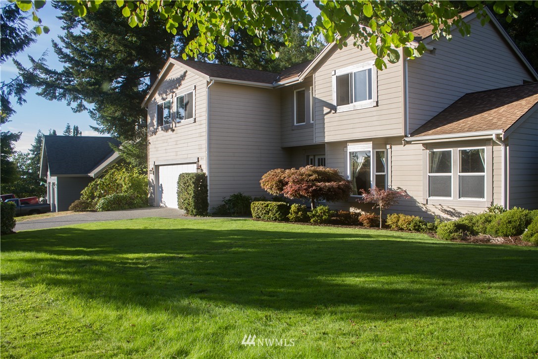 1924 Rhododendron Way Bellingham, WA 98229 - Photo 4 of 24 Gallery Image 4