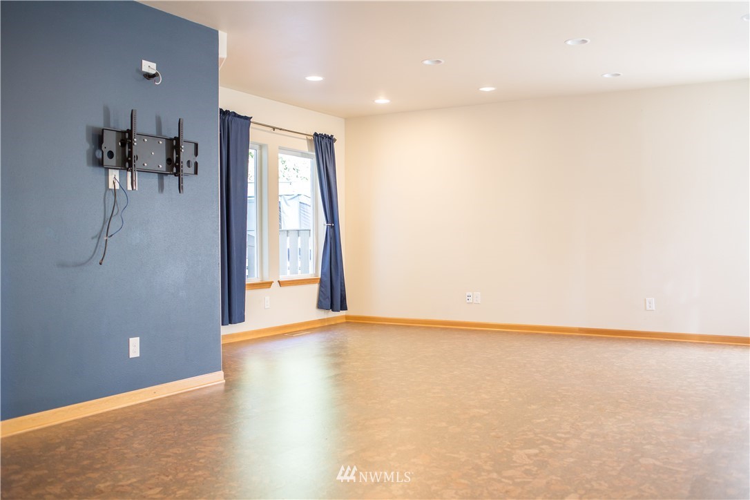 1924 Rhododendron Way Bellingham, WA 98229 - Photo 5 of 24 Gallery Image 5