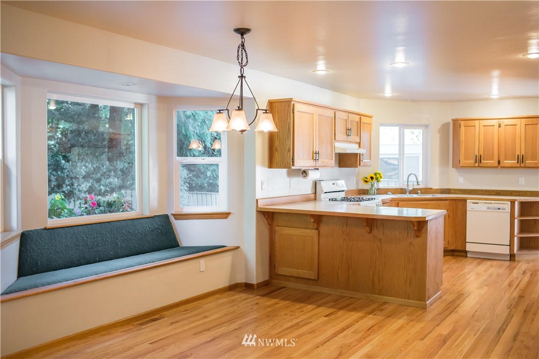 1924 Rhododendron Way Bellingham, WA 98229 - Photo 10 of 24 Gallery Image 10