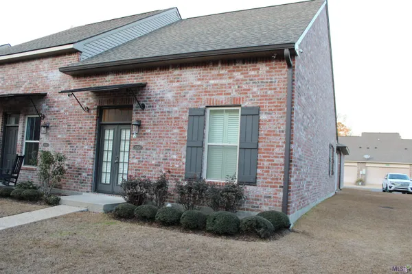 $240,000 | 13804 Azalea Drive, St. Francisville, LA 70775