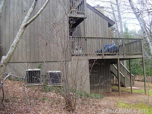 4723 Rounding Run Road, Unit 5 Charlotte, NC 28277 - Photo 11 of 12 a view of balcony with small garden