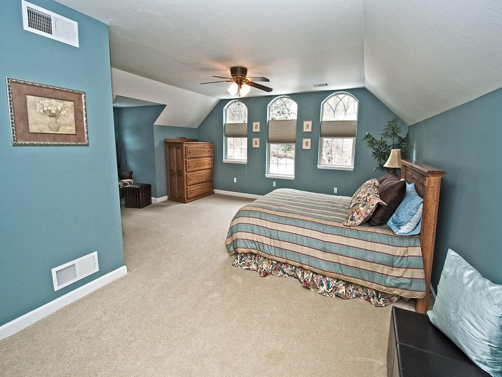 835 Old Mill Road Fox Chapel, PA 15238 - Photo 18 of 25 One of the upper bedroom suites with it is own private bath and large closet.