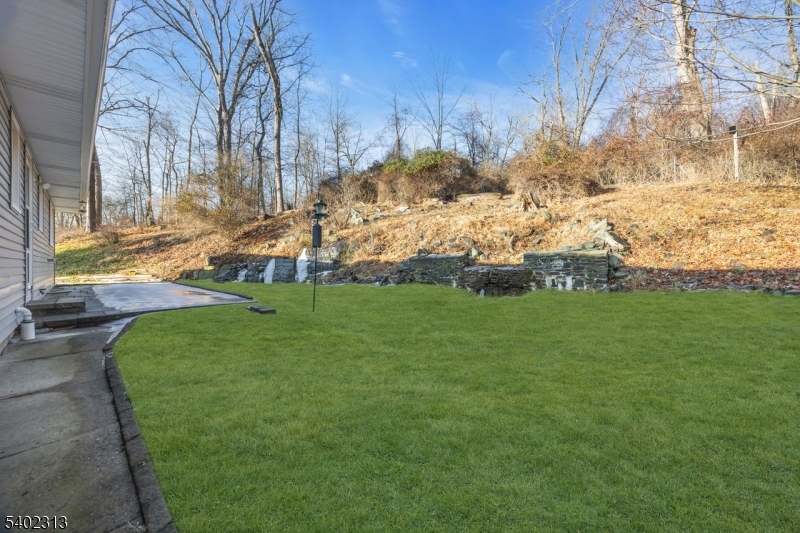 128 Old Croton Road Flemington, NJ 08822 - Photo 28 of 35 a view of a garden with houses