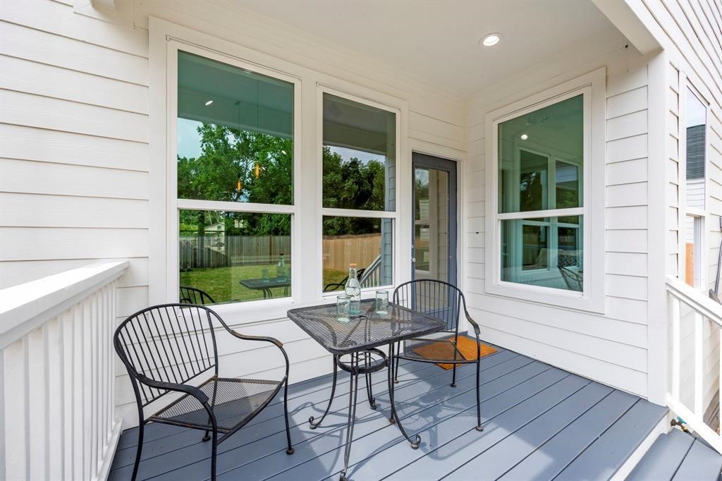 6832 Morrow Street, Unit B Houston, TX 77091 - Photo 3 of 29