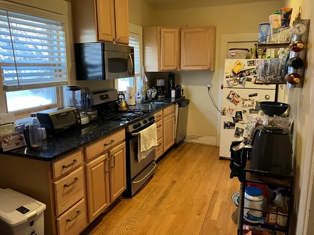 $2,000 | 47 Spring Street, Unit 1, Somerville, MA 02143