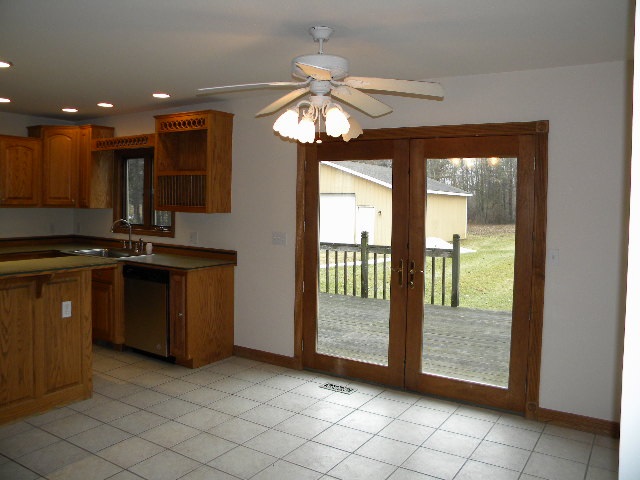 5925 North Graham Road Freeland, MI 48623 - Photo 11 of 27