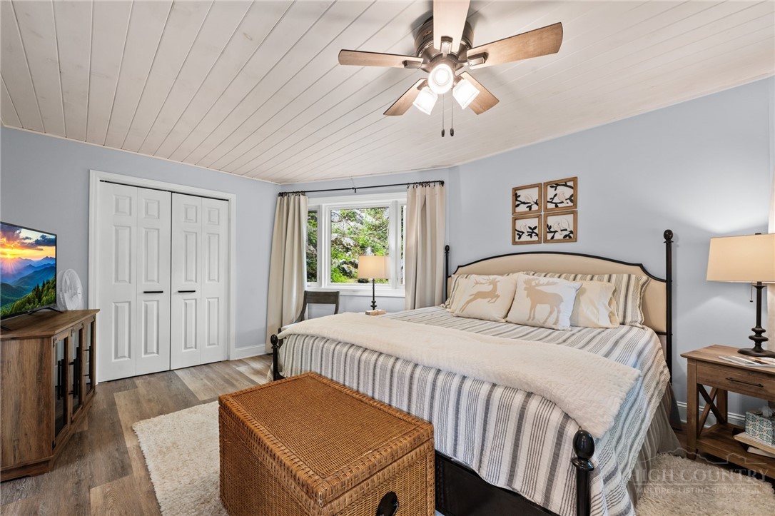 128 Village Road Beech Mountain, NC 28604 - Photo 23 of 32
