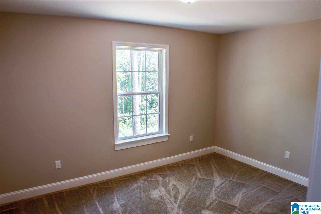 2592 Elvester Road Warrior, AL 35180 - Photo 7 of 26