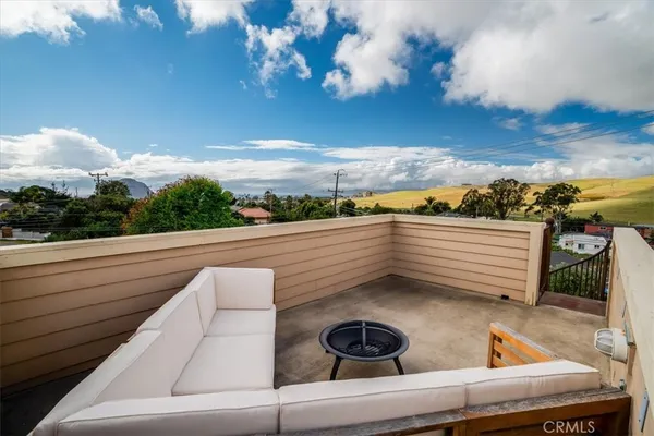 $1,150,000 | 594 Kings Avenue, Morro Bay, CA 93442
