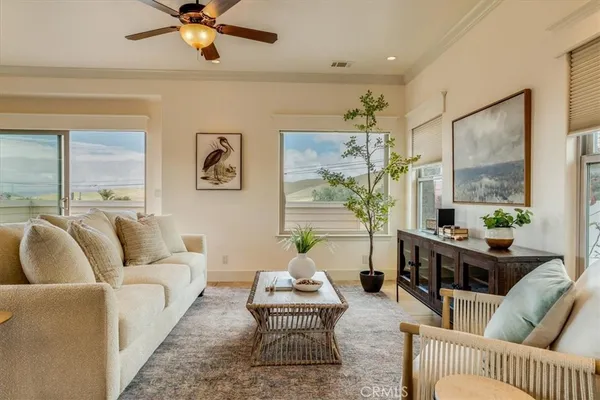 $1,150,000 | 594 Kings Avenue, Morro Bay, CA 93442