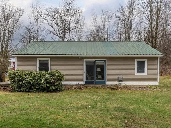 $424,600 | 168 Place Road West, Hinesburg, VT 05461