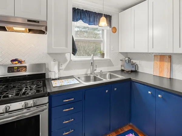 $424,600 | 168 Place Road West, Hinesburg, VT 05461