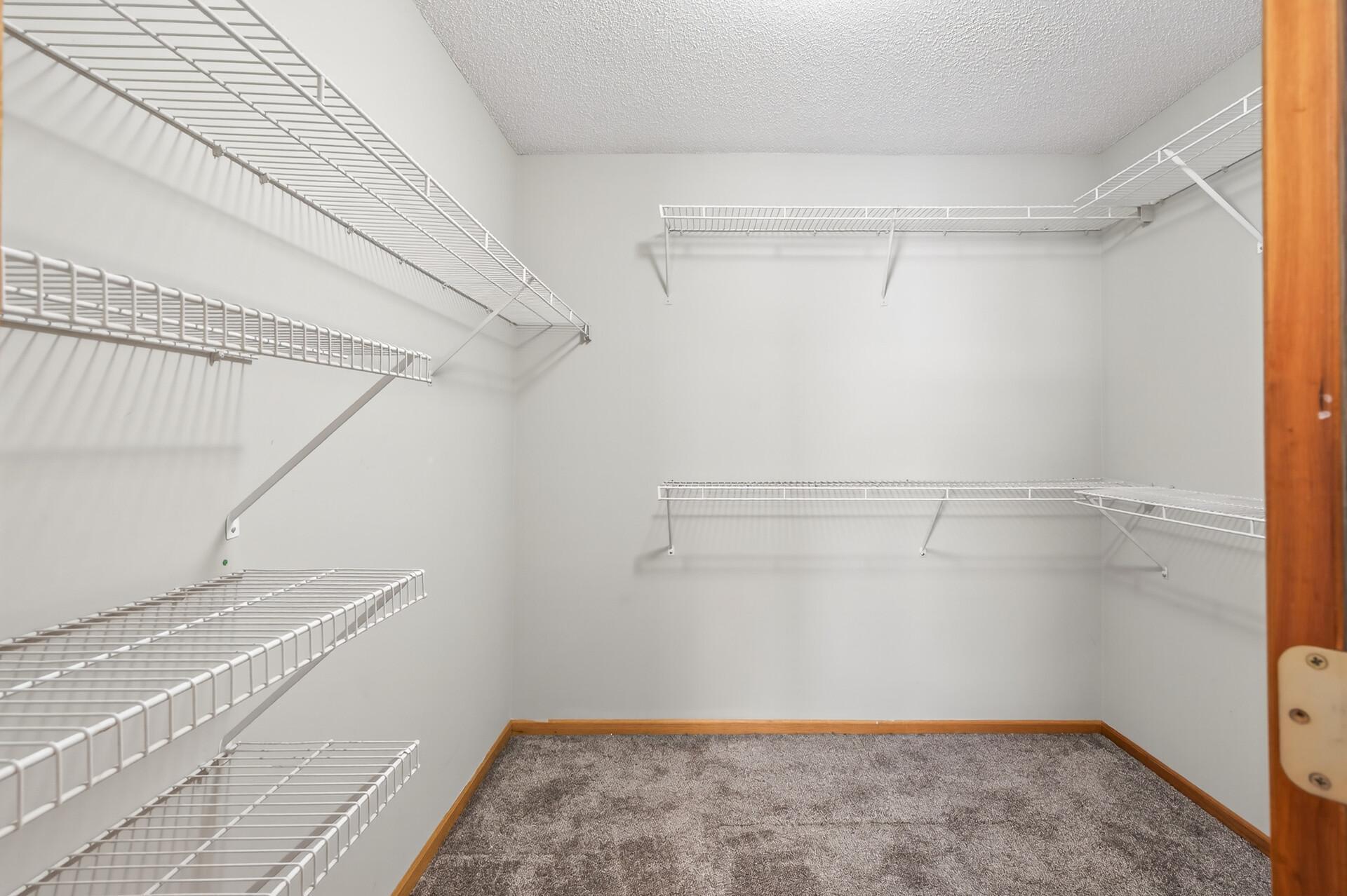 2121 Southwind Road Maplewood, MN 55109 - Photo 17 of 26