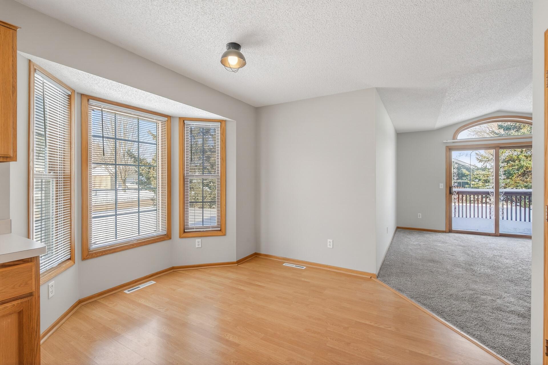 2121 Southwind Road Maplewood, MN 55109 - Photo 10 of 26