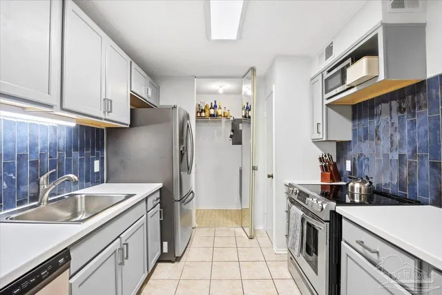 $180,000 | 7171 North 9th Avenue, Unit C4, Pensacola, FL 32504