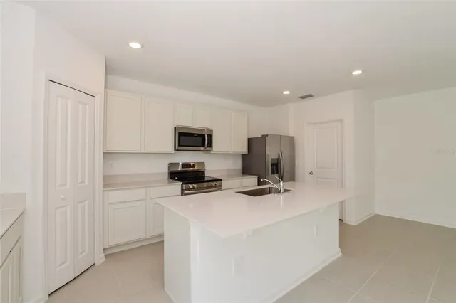 $2,095 | 2819 Whitaker Point, Haines City, FL 33844