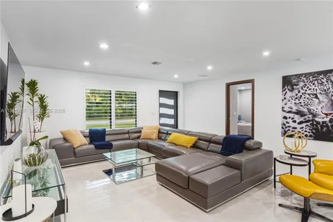 $2,499,999 | 400 Northwest 24th Street, Wilton Manors, FL 33311