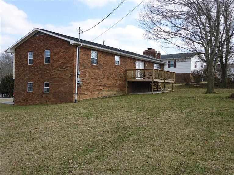 135 Meadow Brook Road Corbin, KY 40701 - Photo 9 of 28 Photo 9