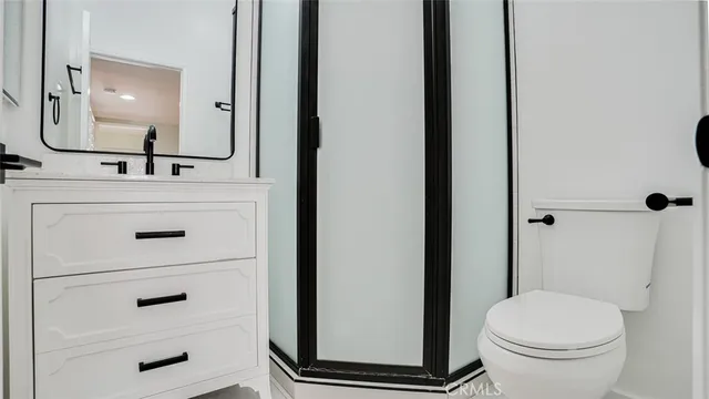 $679,000 | 411 North Jackson Street, Unit 104, Glendale, CA 91206