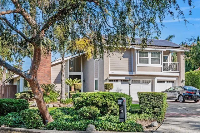 $1,199,000 | 1207 Branding Iron Circle, Vista, CA 92081