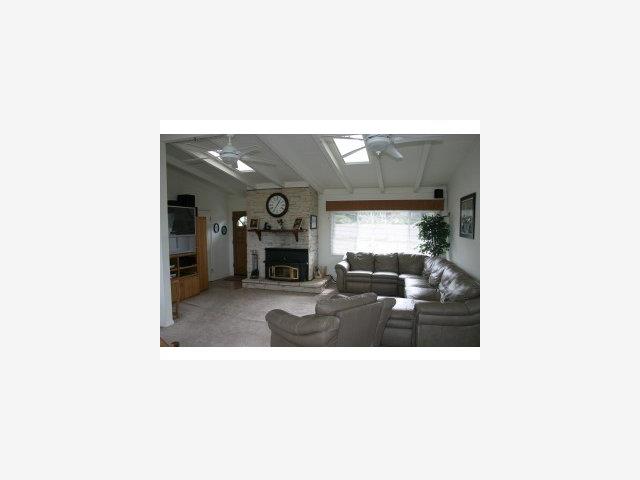 988 Rosita Road Del Rey Oaks, CA 93940 - Photo 3 of 9 Gallery Image 3