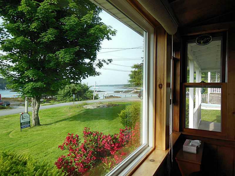 97 Coveside Road South Bristol, ME 04568 - Photo 19 of 34 Sunroom.