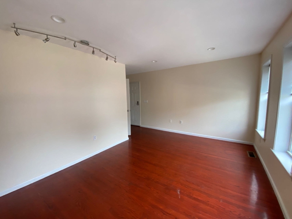 22 Chestnut Street, Unit 22 Cambridge, MA 02139 - Photo 14 of 18 a view of an empty room