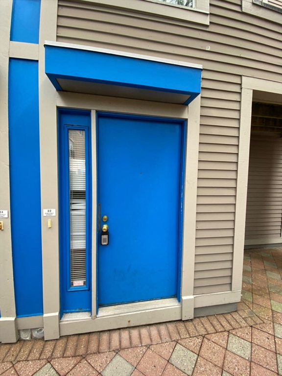 22 Chestnut Street, Unit 22 Cambridge, MA 02139 - Photo 2 of 18 a view of entrance