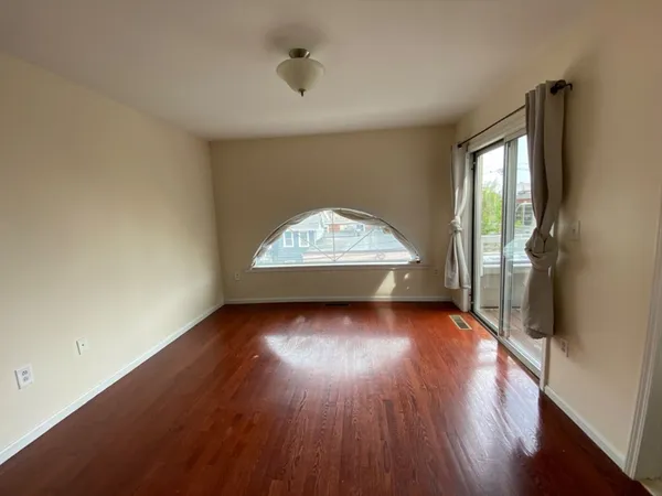 $4,500 | 22 Chestnut Street, Unit 22, Cambridge, MA 02139