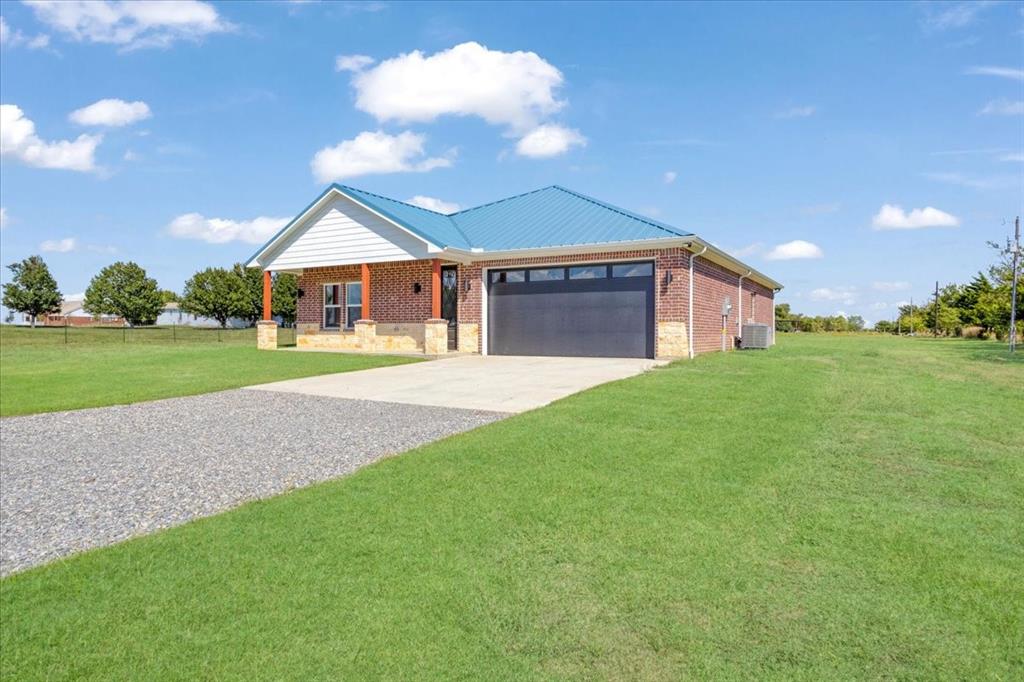 452 Spalding Road Sherman, TX 75092 - Photo 3 of 40