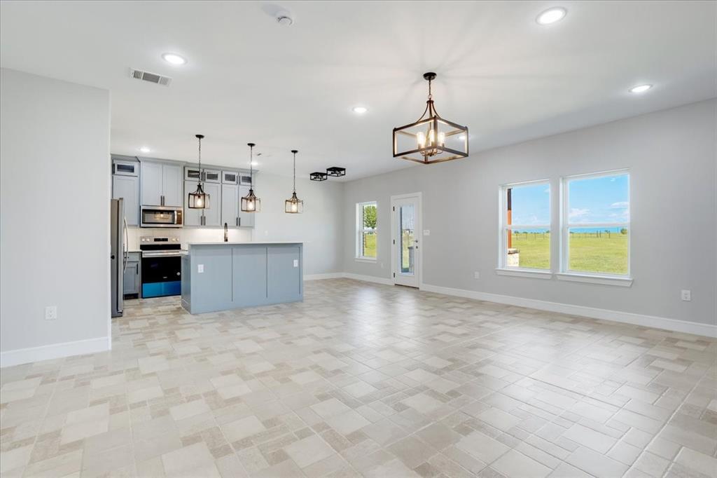 452 Spalding Road Sherman, TX 75092 - Photo 5 of 40