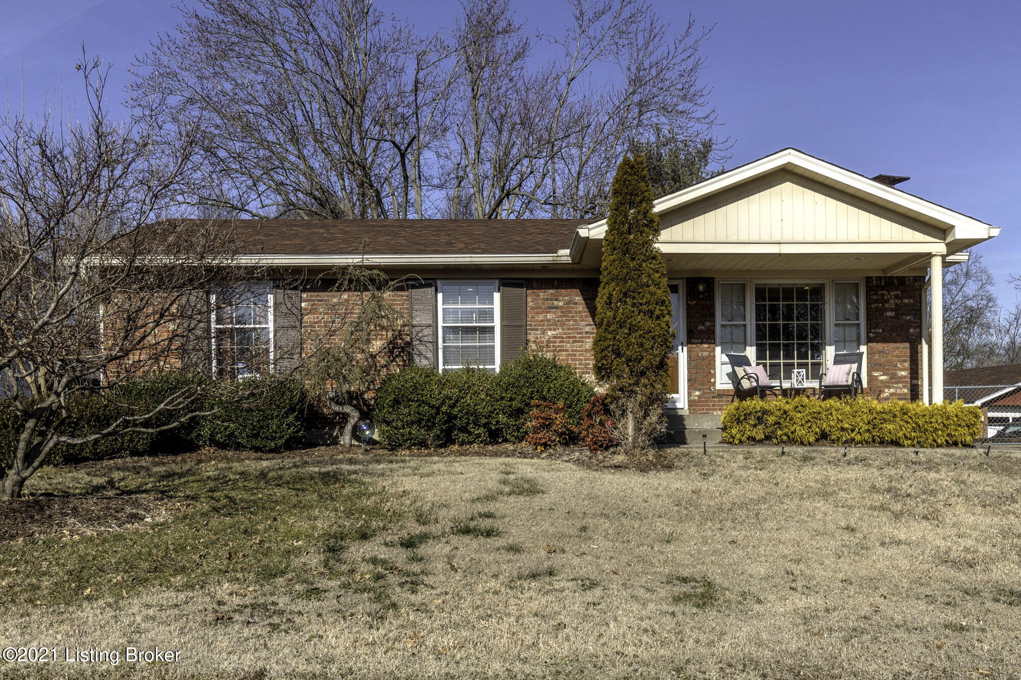 3609 Locklee Road Louisville, KY 40214 - Photo 2 of 27 Locklee001