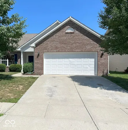 $2,300 | 11218 Lucky Dan Drive, Noblesville, IN 46060