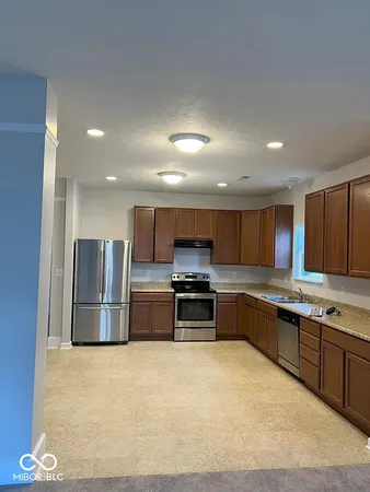 $2,300 | 11218 Lucky Dan Drive, Noblesville, IN 46060