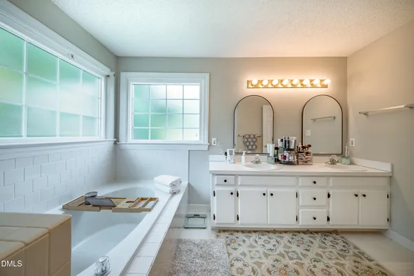 $380,000 | 805 Short Spoon Circle, Rocky Mount, NC 27804