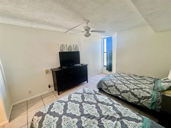 $2,500 | 1000 South Ocean Boulevard, Unit 15J, Pompano Beach, FL 33062
