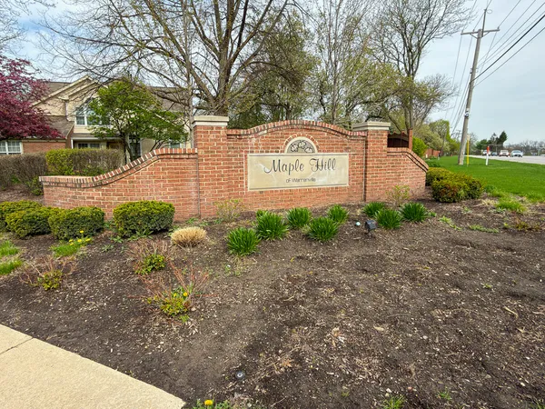 $285,000 | 30-w015 Juniper Court, Unit 30W015, Warrenville, IL 60555
