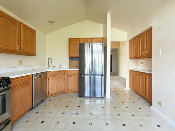 $285,000 | 30-w015 Juniper Court, Unit 30W015, Warrenville, IL 60555
