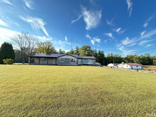 $264,900 | 10786 East St Road, Otwell, IN 47564