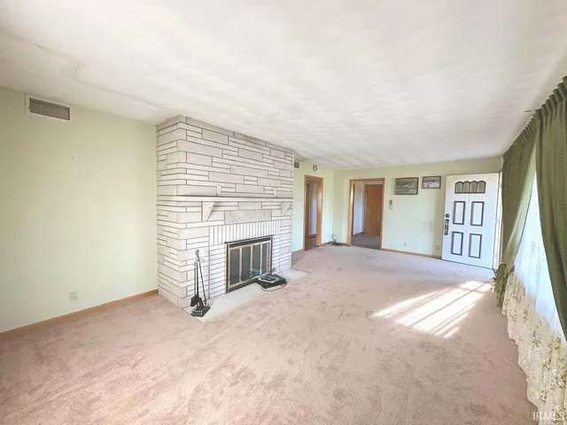 $264,900 | 10786 East St Road, Otwell, IN 47564