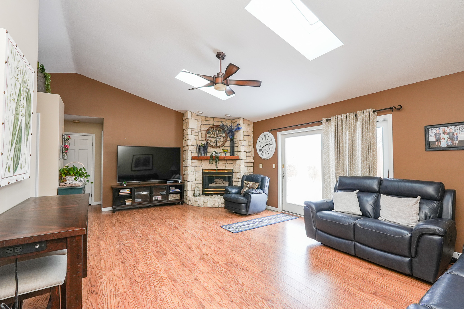 550 Meadows Road South Bourbonnais, IL 60914 - Photo 8 of 32 Gallery Image 8