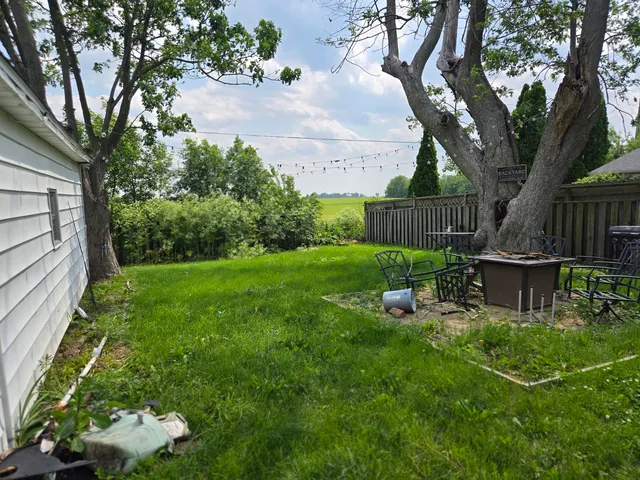 $149,900 | 413 Broadmeadow Road, Rantoul, IL 61866