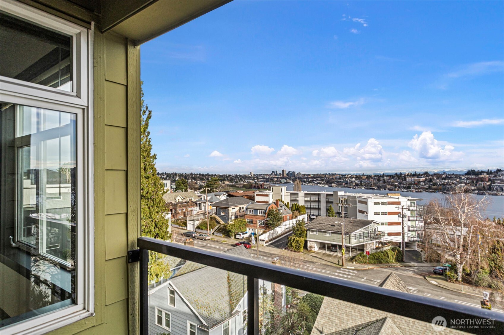 655 Crockett Street, Unit B207 Seattle, WA 98109 - Photo 19 of 28